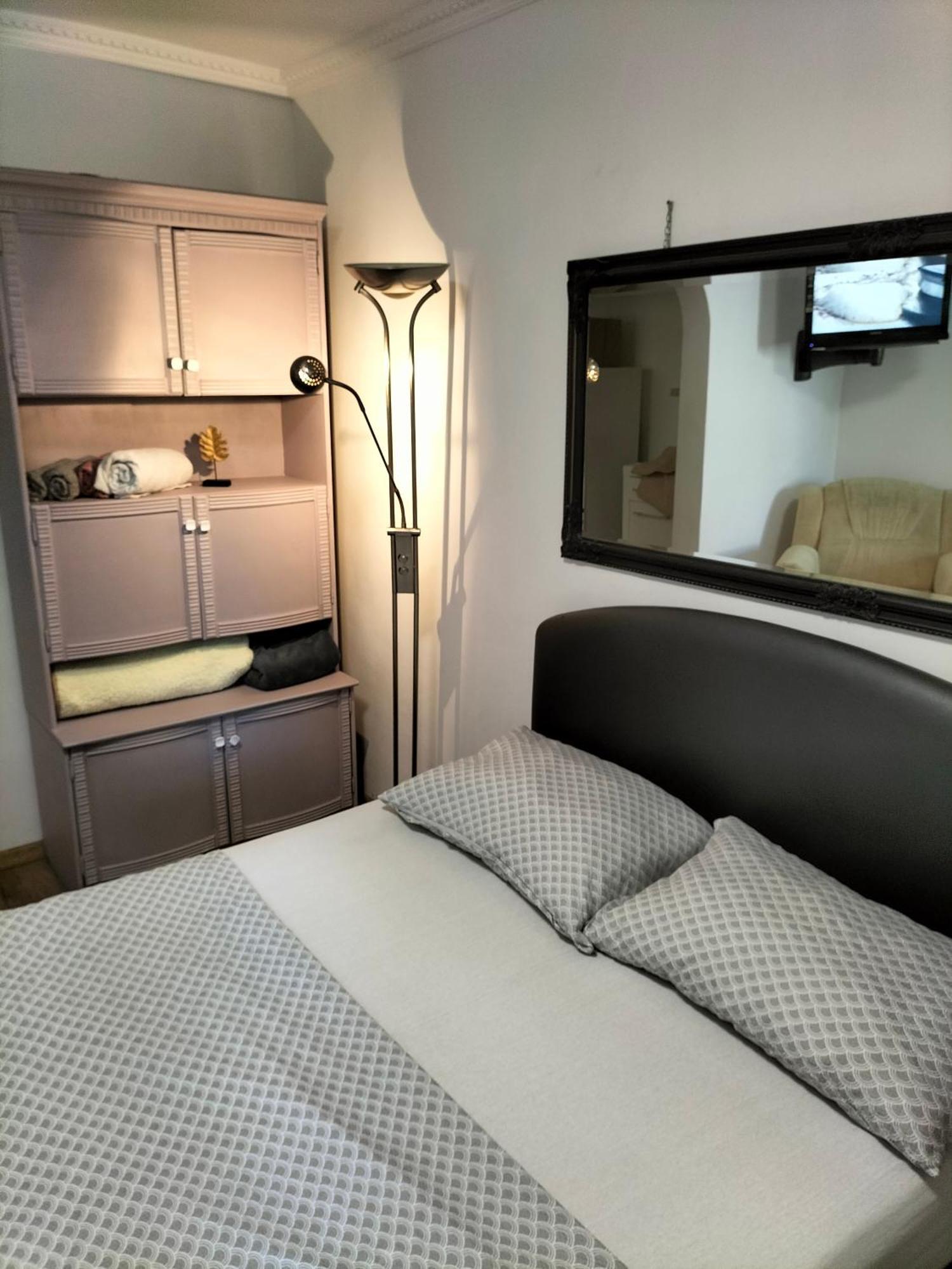 Regy Apartment Oradea Luaran gambar